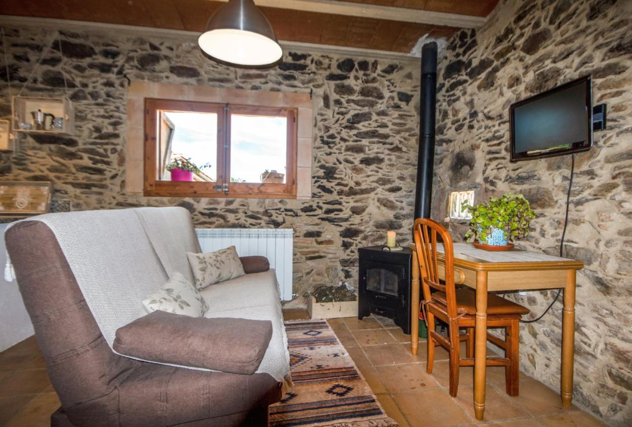 Apartamento Duplex Rural Con Chimenea Y Vistas Panoramicas Desde La Cama Sant Marti Sacalm المظهر الخارجي الصورة