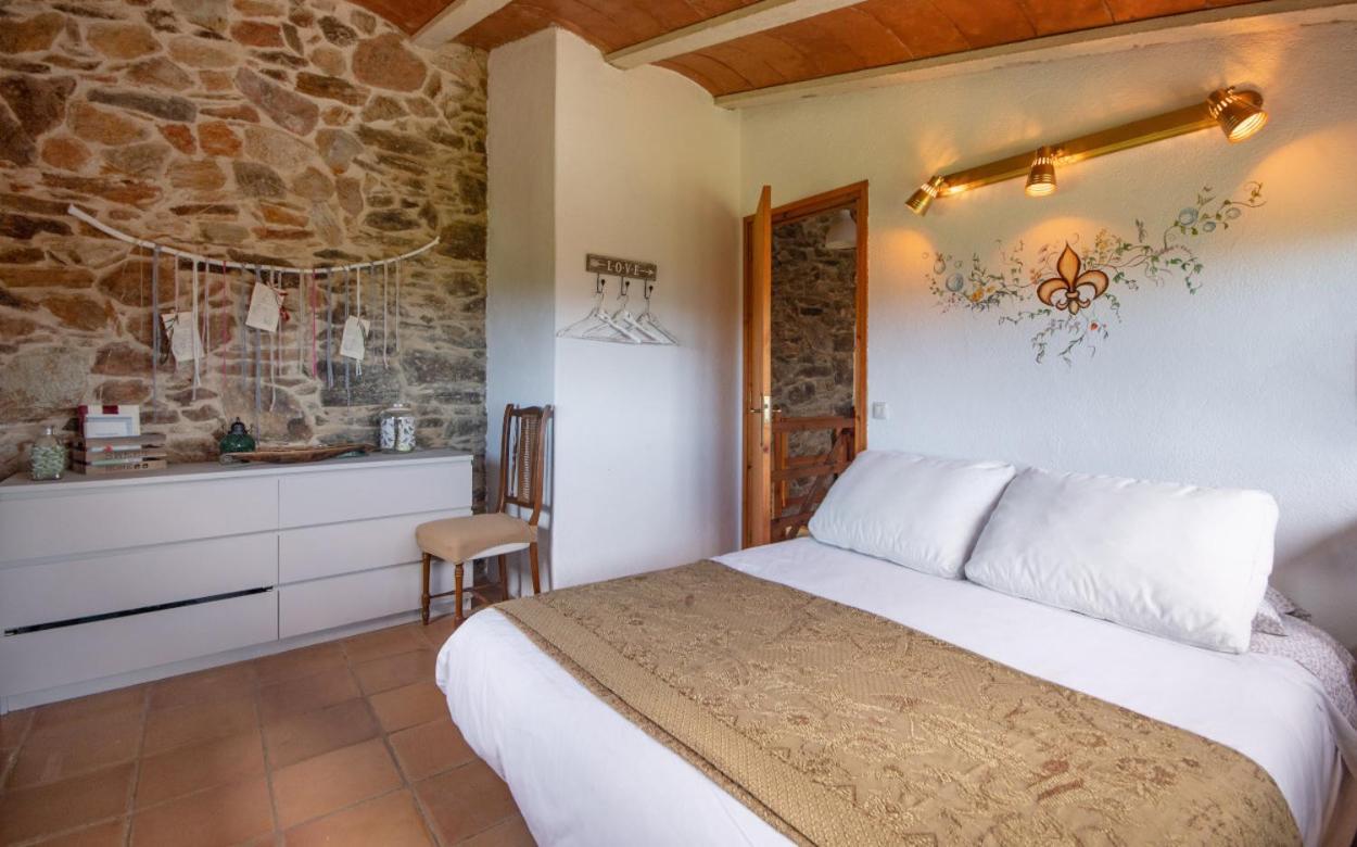 Apartamento Duplex Rural Con Chimenea Y Vistas Panoramicas Desde La Cama Sant Marti Sacalm المظهر الخارجي الصورة